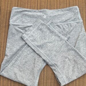 lululemon athletica Gray capri length leggings size 8